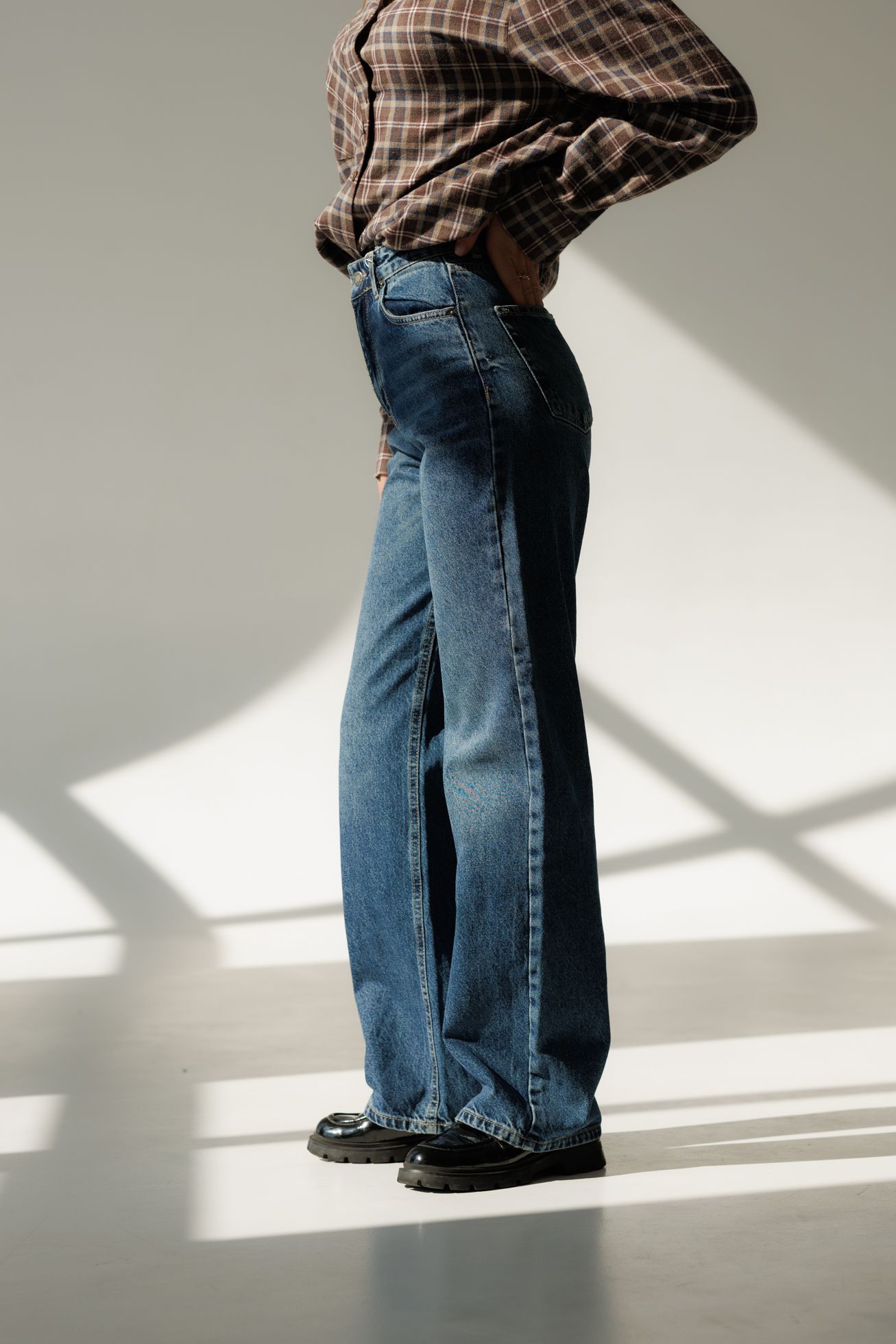094A8925