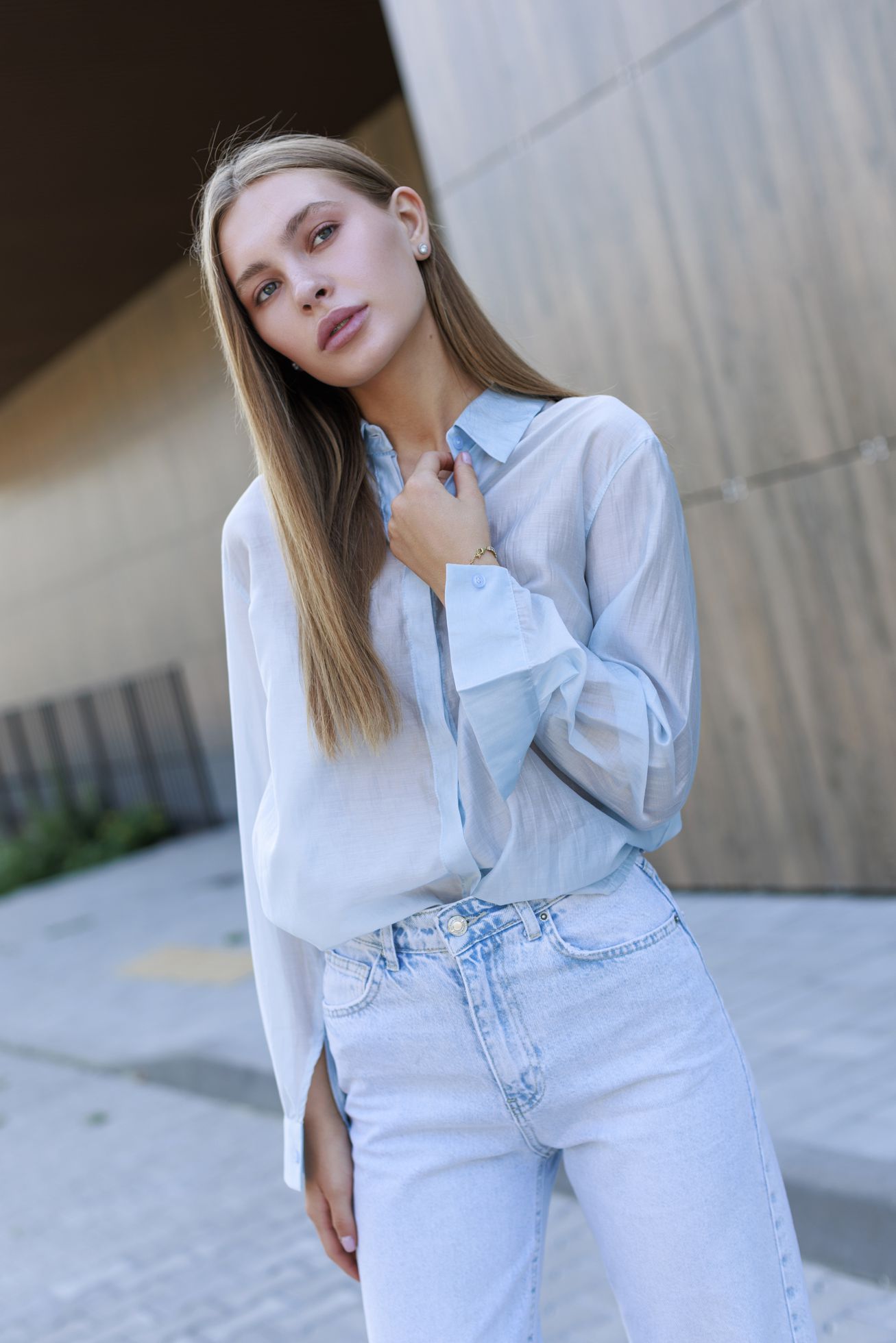 094A9374