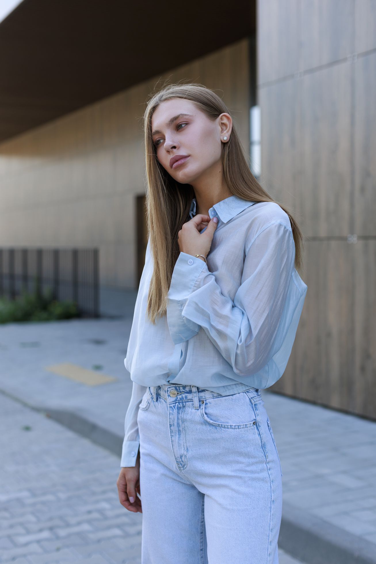 094A9373
