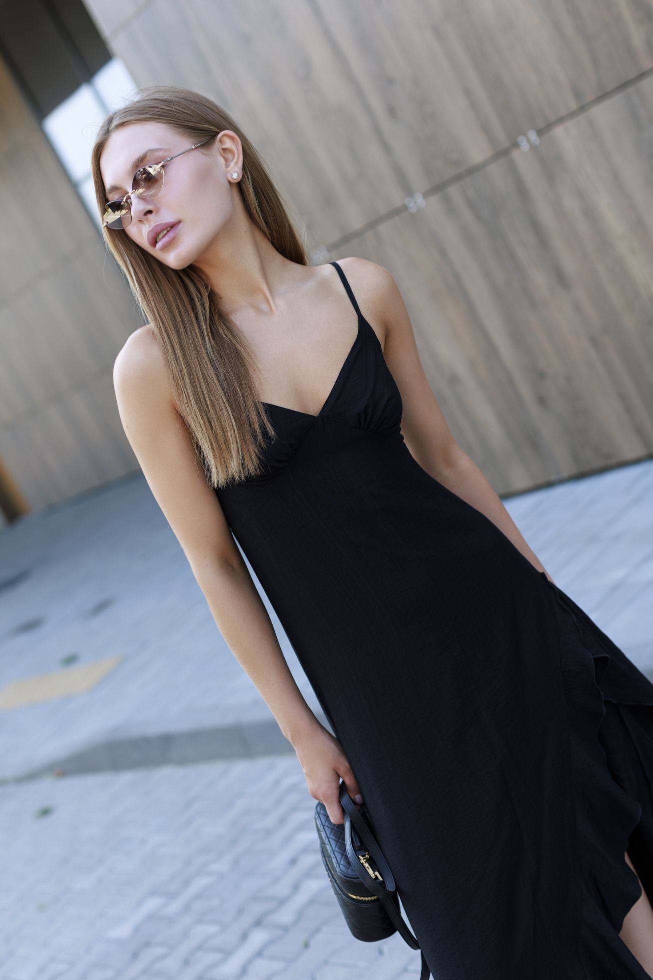 094A9340